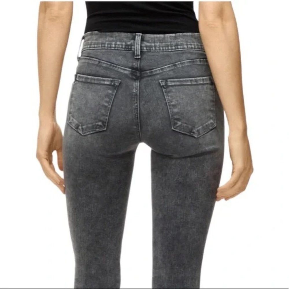J Brand | Mid Rise Cropped Skinny Hook Up Jeans